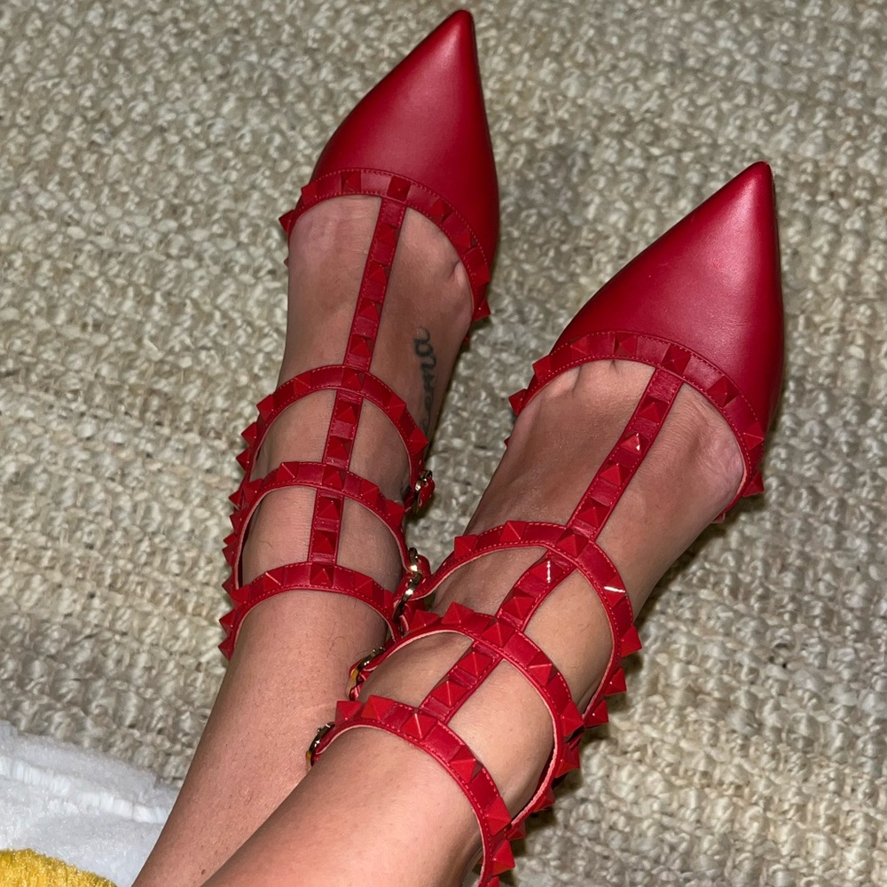 Authentic Valentino Rockstud Caged Pump 👠